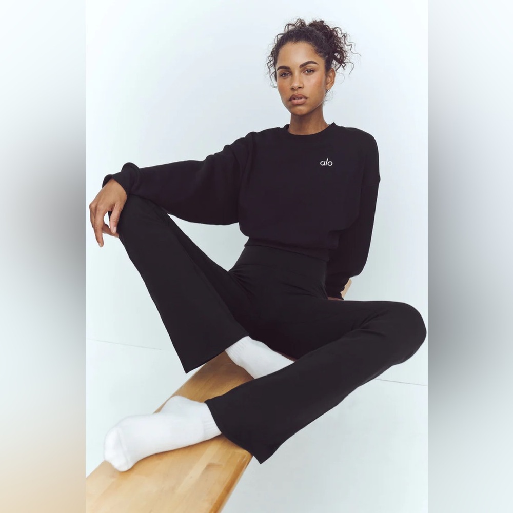 ALO YOGA | ✨NEW✨ Airbrush High-Waist 7/8 Bootcut Legging in Black